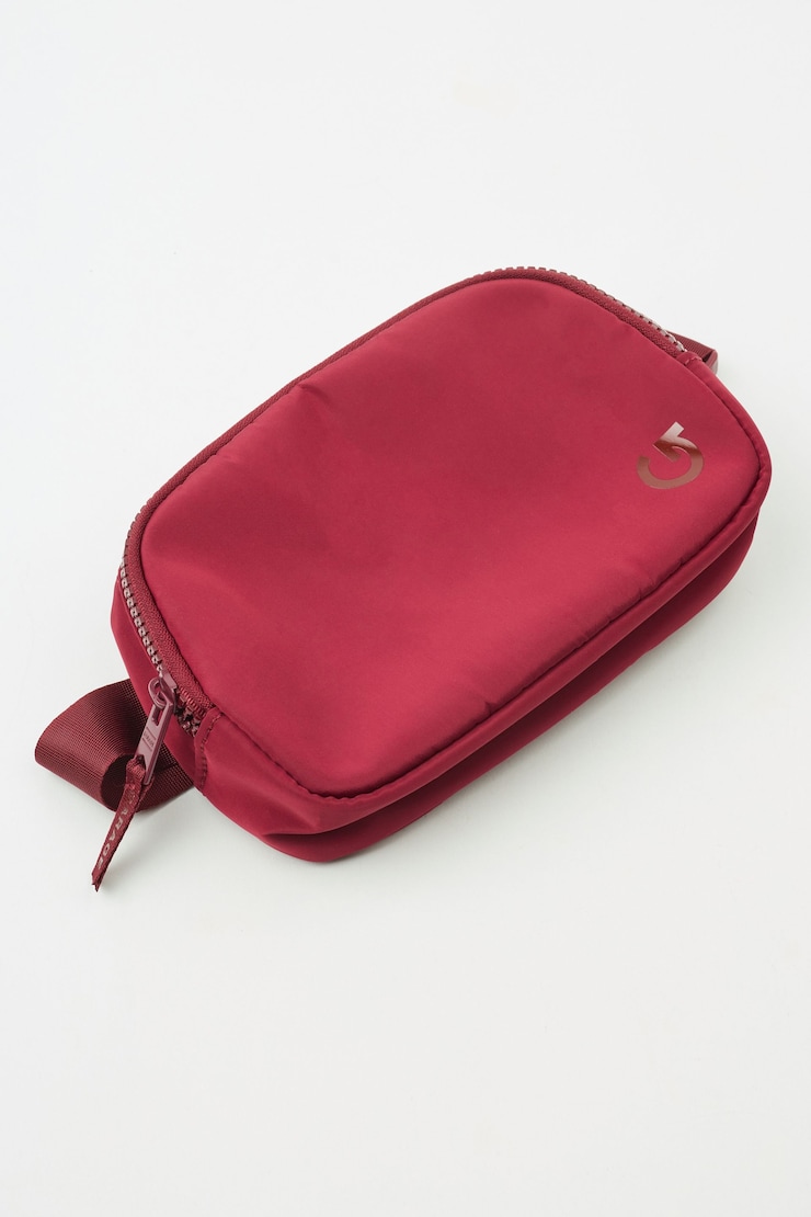 Active Belt Bag Burgundy - Image 2