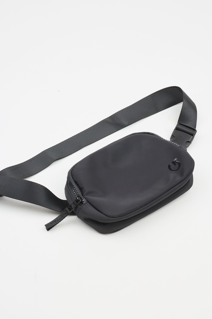 Active Belt Bag Black - Image 2