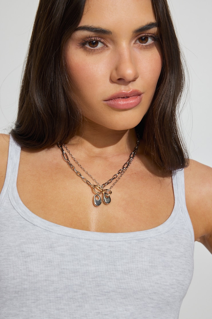 Set of 2 Mini Hammered Oval Necklaces Pink